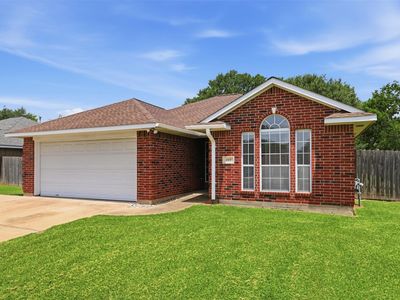 413 Brentwood Dr E