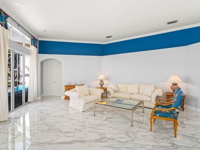 110 Sunset Bay Drive