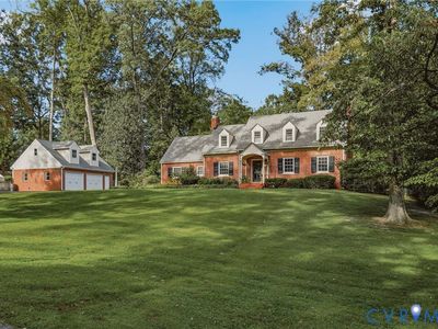 3832 Kenmore Rd