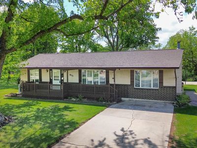 Property at 611 Chestnut St, Peabody, KS