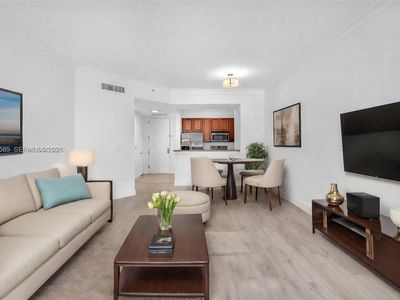 3001 NE 185th St APT 122