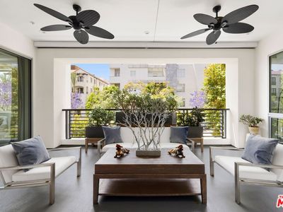 450 N Palm Dr Unit 306