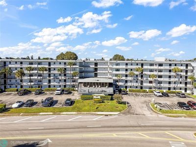 9235 SW 8th St UNIT 504