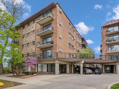 2333 N Neva Ave APT 306C