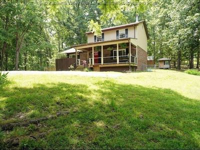 690 Rambling Hills Rd