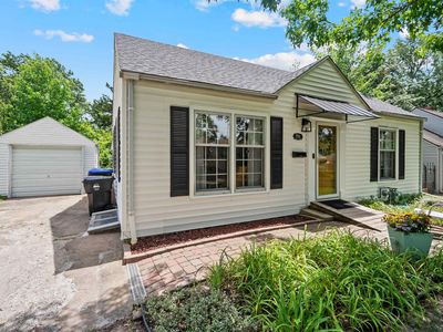 916 SW Anderson Ter
