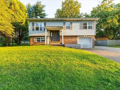 7355 Oakpark Dr