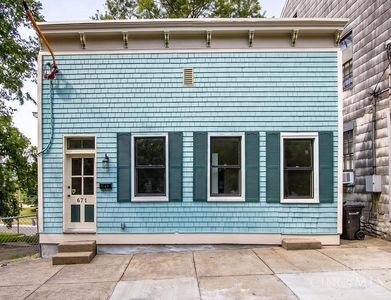 671 Delhi Ave