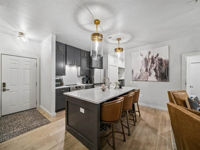 251 W Miller Ave