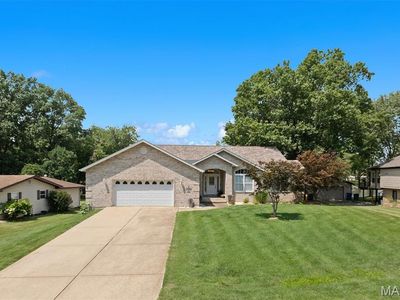 90 Shore Dr SW