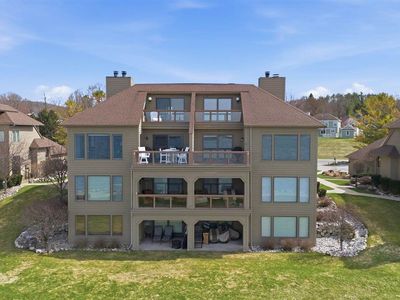 800 Front St APT 98