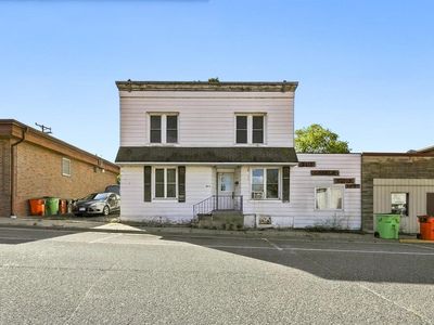 110 E 4th Avenue #1-3