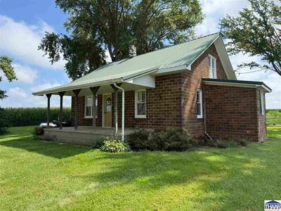 1915 S County Road 100 E