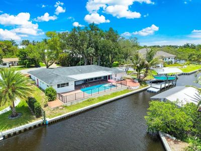 1040 Edgemere Dr