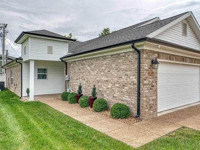 8537 Pebble Creek Dr