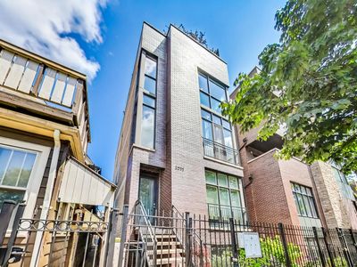 2035 N Leavitt St #2