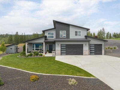 20409 E Happy Trails Ln