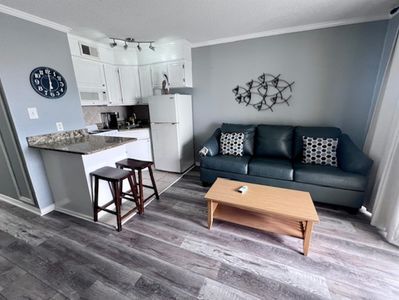 6102 Seawall Blvd #321