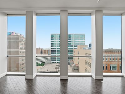 500 Throckmorton St APT 1605