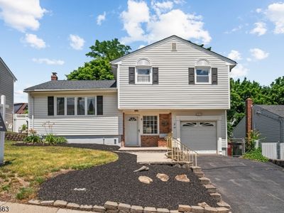 18 Carrie Ct
