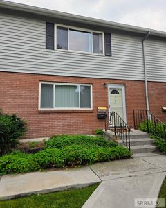 347 S Skyline Dr