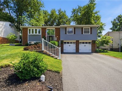 645 Carnival Dr