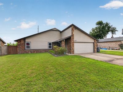 14057 S Poplar Pl