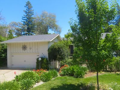 978 King Henry Way