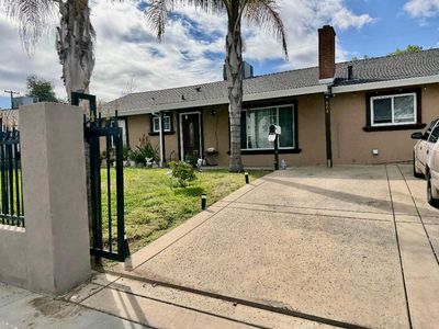 664 Acacia Ave