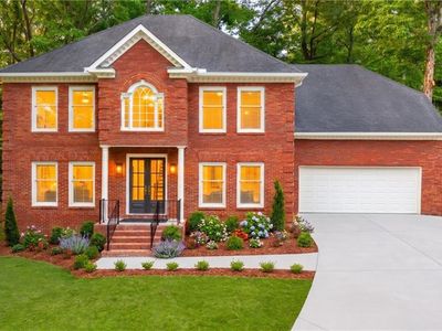 2352 Brittany Ln