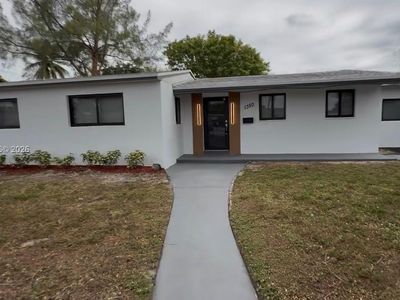 1350 NW 189th Ter