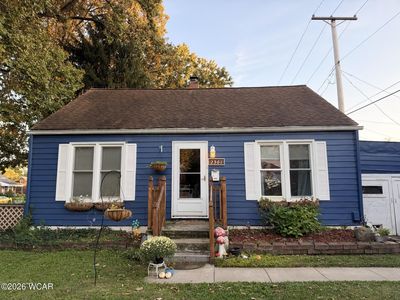 2361 Lakewood Ave