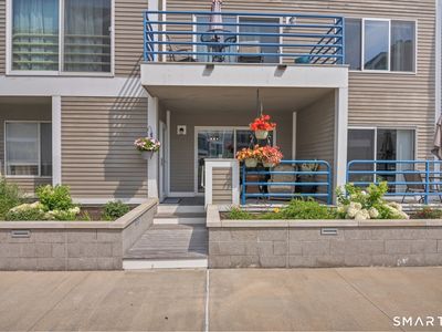 51 Harbour Close #51