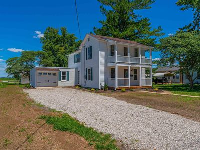 209 W Logan St