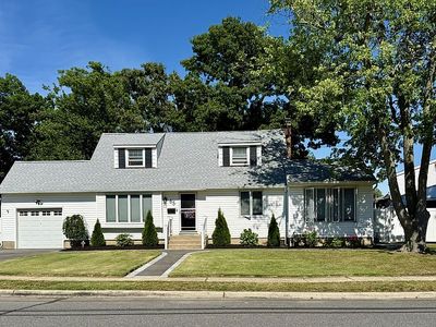 65 Westwood Rd N