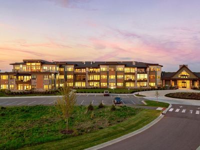 1 Hill Farm Rd #101