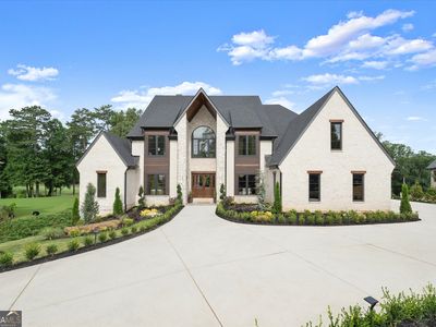 215 Traditions Dr