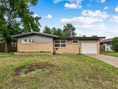 2427 W Wilson Dr