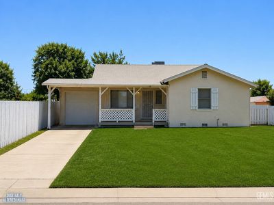 Property at 742 California Ave, Shafter, CA