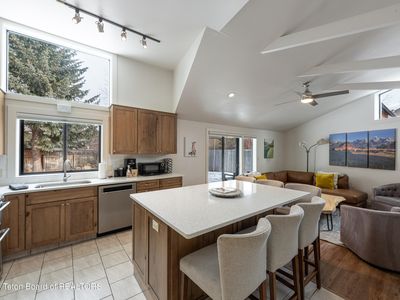 2055 Corner Creek Ln #312