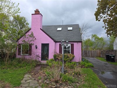 Property at 104 Koenig Rd, Tonawanda, NY