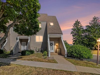 1306 Boardwalk Pl