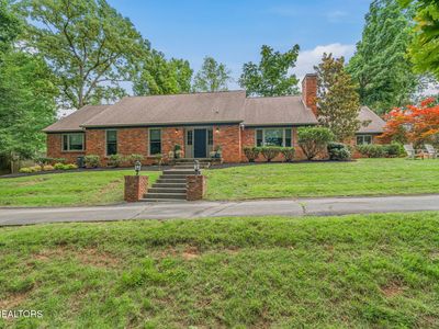 7324 Rotherwood Dr