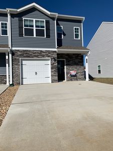 1096 Saylors Pl