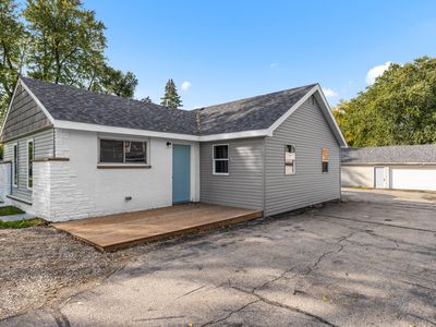 Property at 109 Raffel Rd, Woodstock, IL