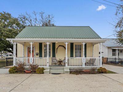 1705 Government St