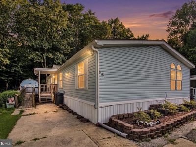 86 Edward Ln