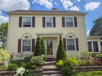214 E Woodlawn Ave