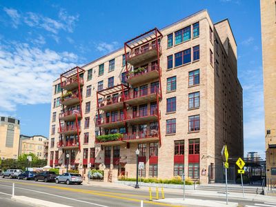 600 S 2nd St #S108
