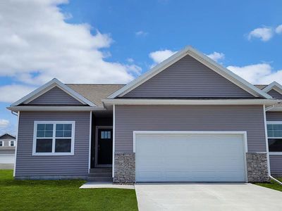 Property at 727 Maddie Ln, Tiffin, IA